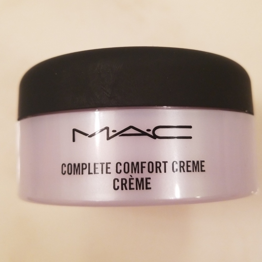MAC complete comfort creme